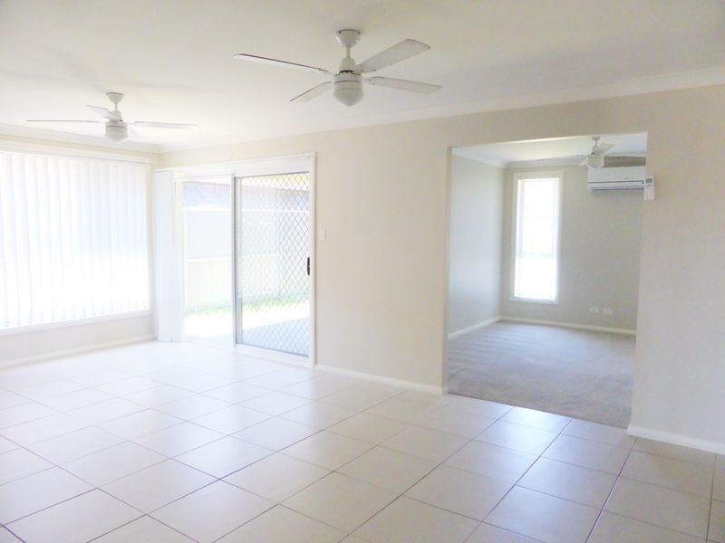 55 Bluebell Cres, Ropes Crossing NSW 2760