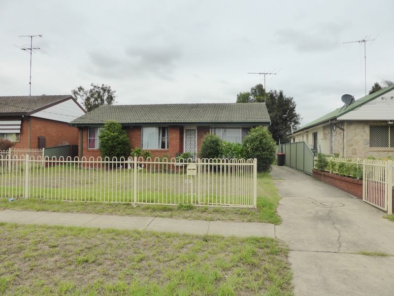 58 Canberra Street, Oxley Park NSW 2760