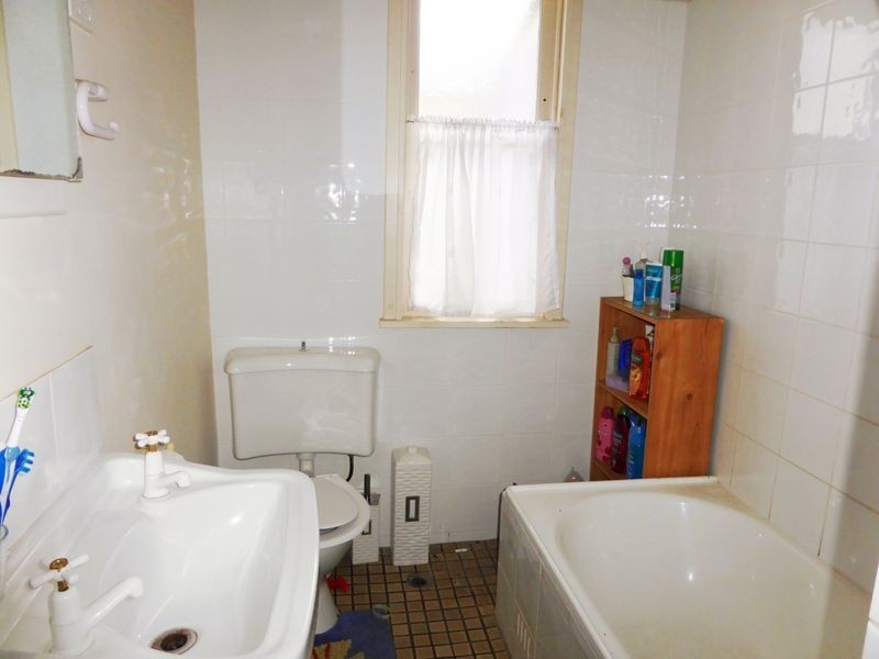 6 Lang Crescent, Blackett NSW 2770