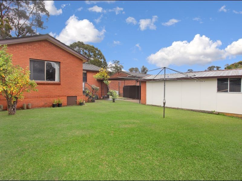 14 Captain Cook Drive, Willmot NSW 2770