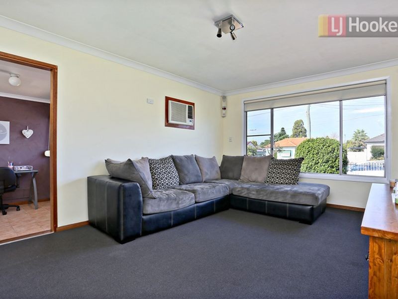 155 Carpenter Street, Colyton NSW 2760