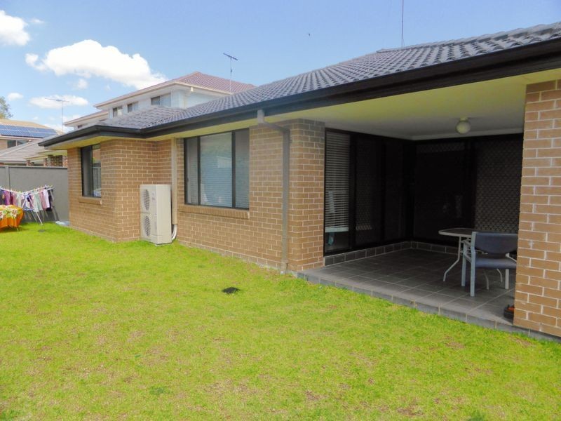 8 Scott Street, Ropes Crossing NSW 2760