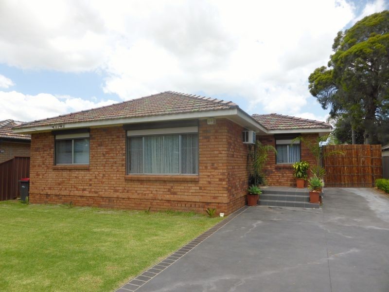 67 Roper Road, Colyton NSW 2760