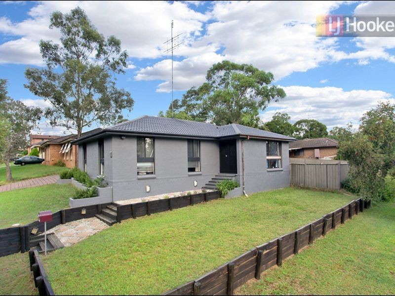 12 Harry Lawler Road, Cranebrook NSW 2749