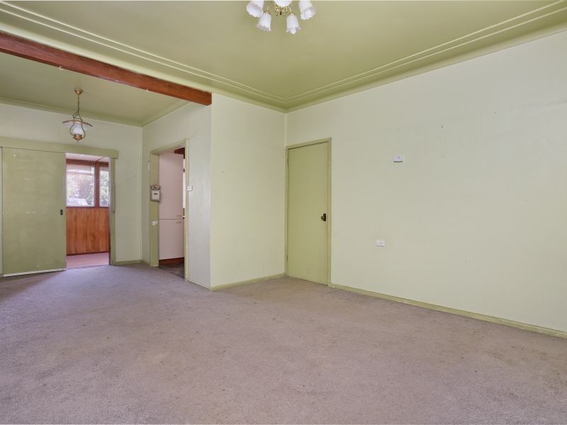 2 Adams Crescent, St Marys NSW 2760