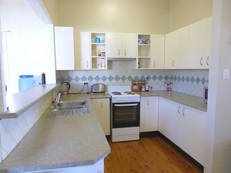 8 Rotorua Street, Lethbridge Park NSW 2770