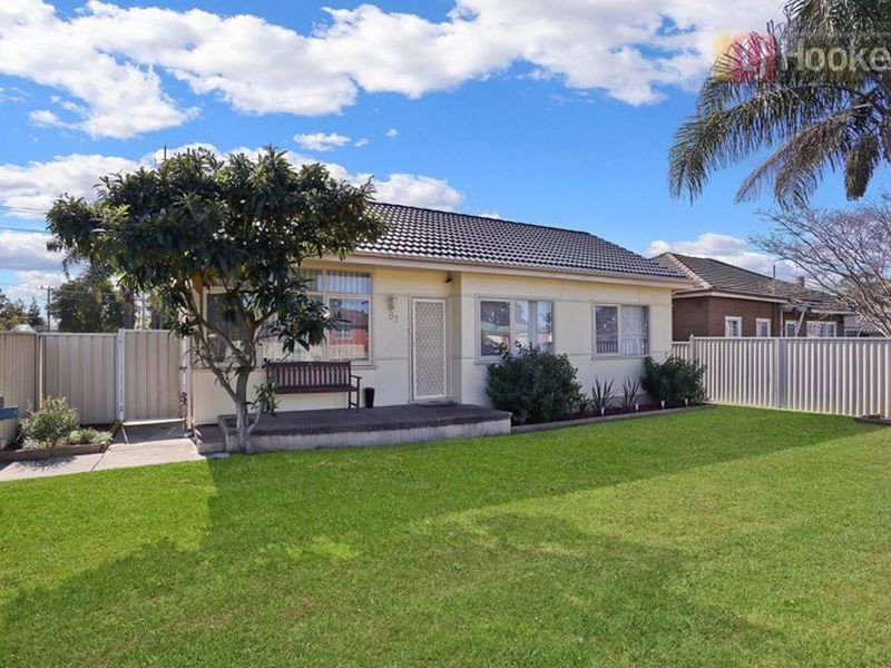 83 Adelaide Street, Oxley Park NSW 2760