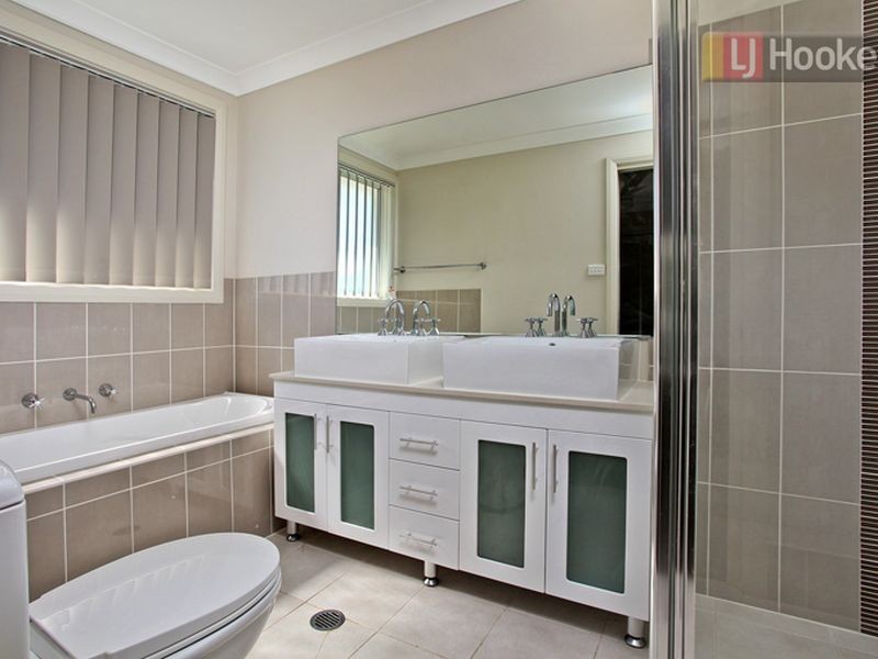 10B Meredith Avenue, Ropes Crossing NSW 2760