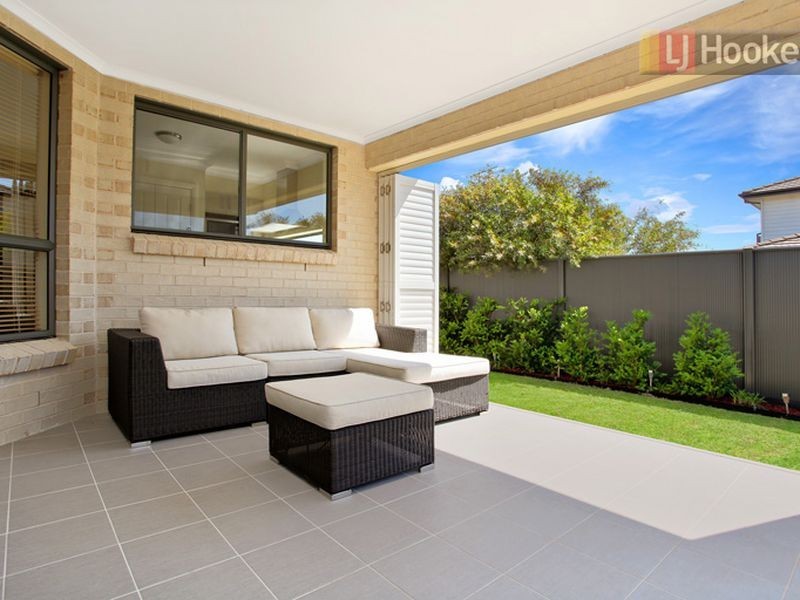 8 McIntyre Street, Ropes Crossing NSW 2760