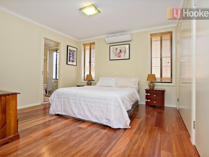 8 McIntyre Street, Ropes Crossing NSW 2760