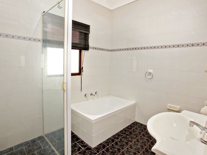 1 215 Carpenter Street, St Marys NSW 2760