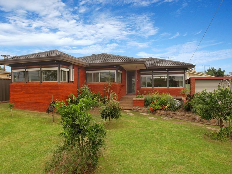 4 Nevada Ave, Colyton NSW 2760