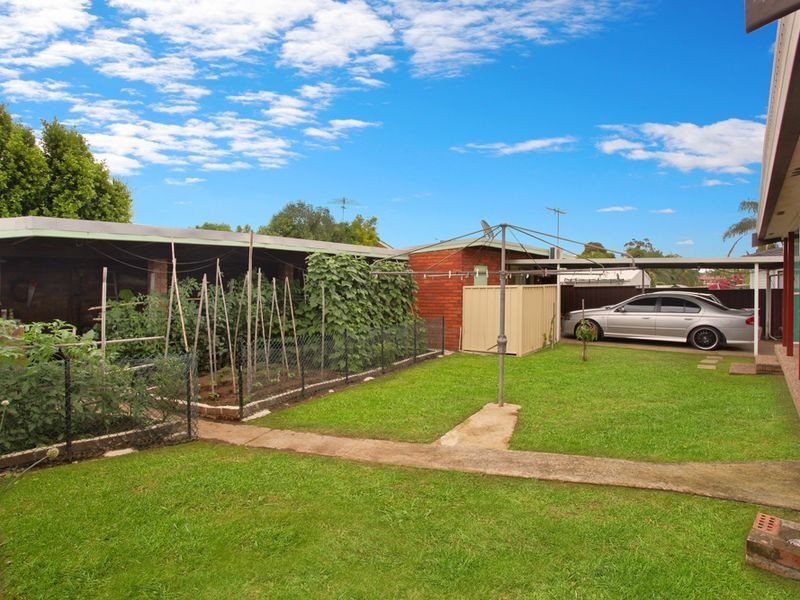4 Nevada Ave, Colyton NSW 2760