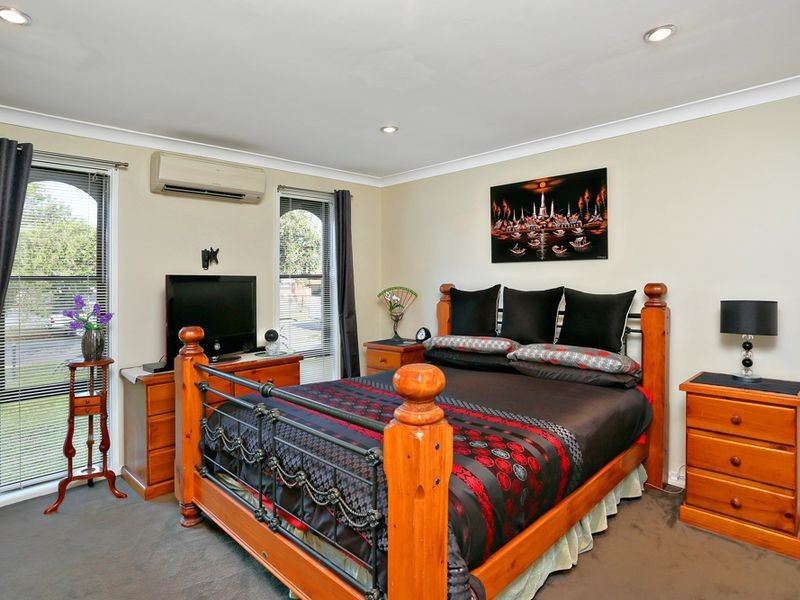 8 Shane Street, Colyton NSW 2760