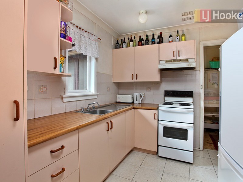 86 Lucena Crescent, Lethbridge Park NSW 2770