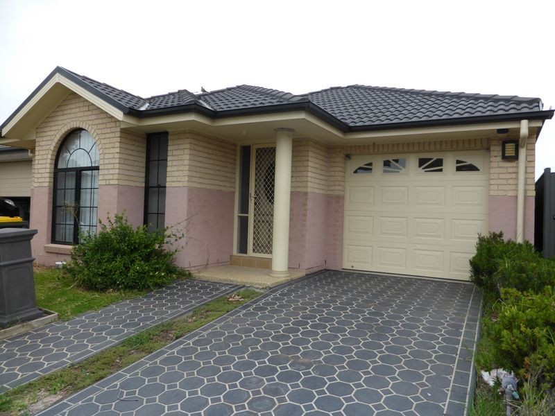 7 Tate Street, Ropes Crossing NSW 2760