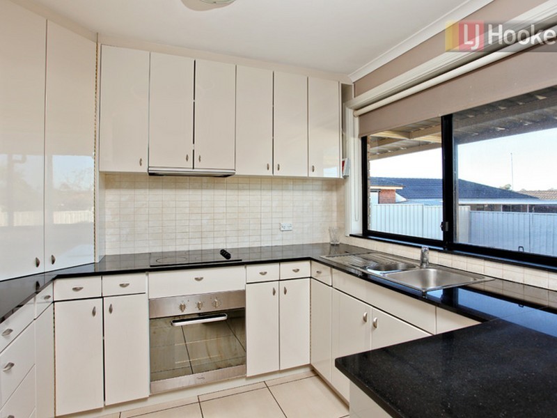 24 Cook Parade, St Clair NSW 2759