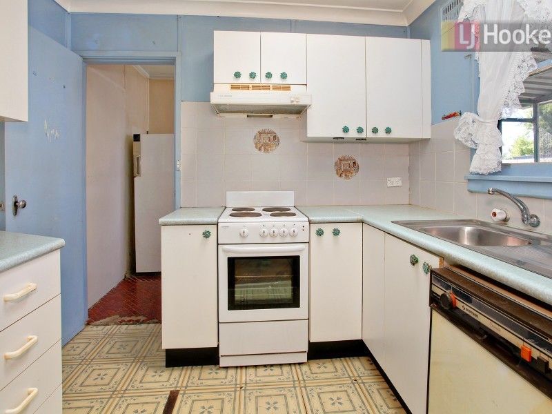 3 Papeete Avenue, Lethbridge Park NSW 2770