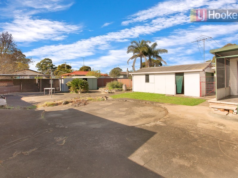 3 Papeete Avenue, Lethbridge Park NSW 2770