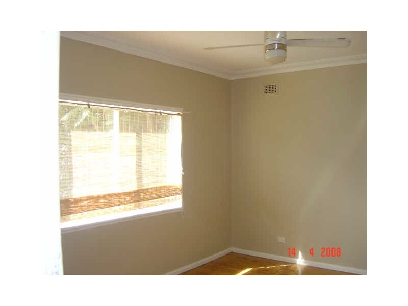 9 MELBOURNE STREET, Oxley Park NSW 2760