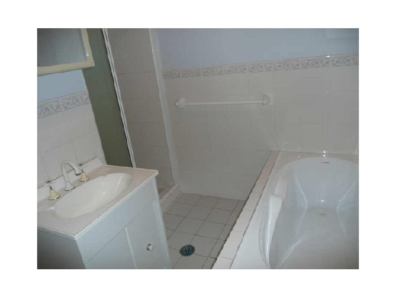 6 STAPLETON PARADE, St Marys NSW 2760