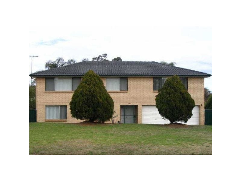 24 CHATSWORTH, St Clair NSW 2759