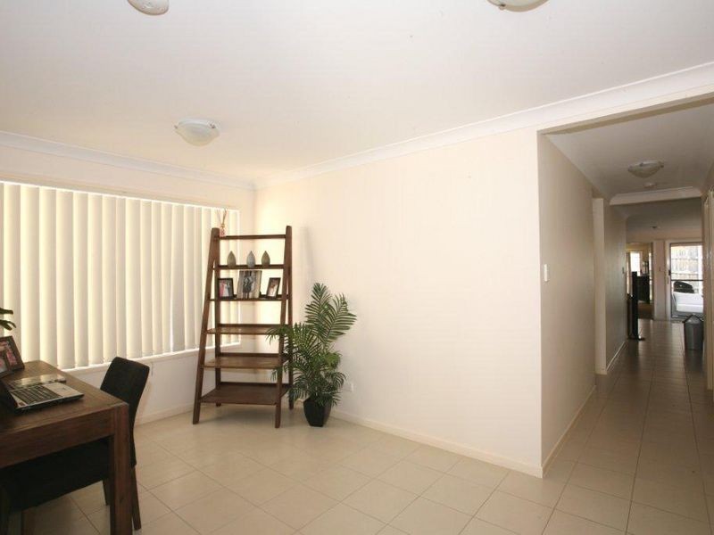 13 Freesia Close, Springfield Lakes QLD 4300