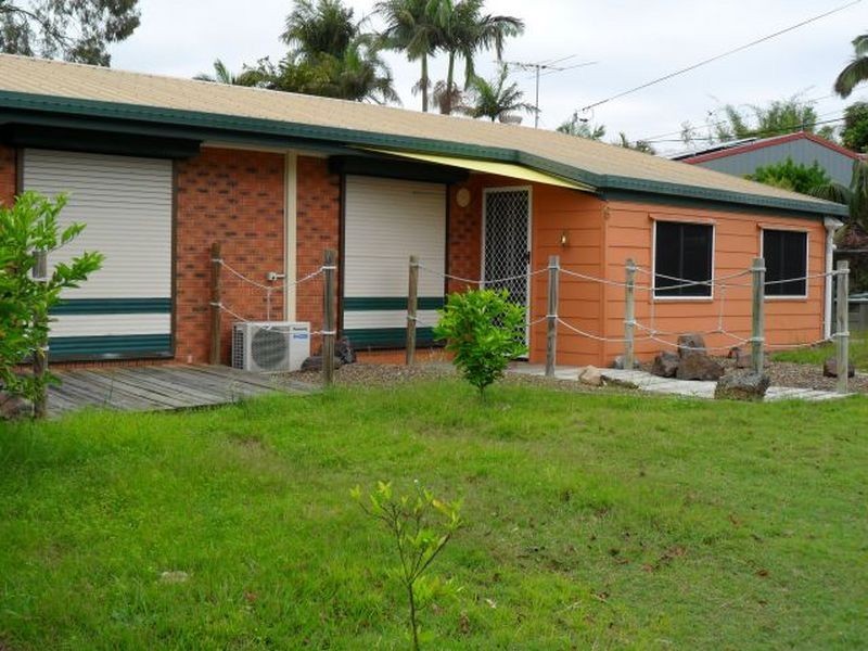 6 Dumfries Court, Camira QLD 4300
