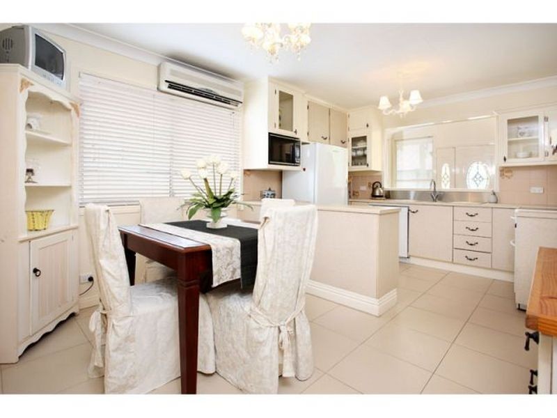 247 Whitehill Road, Raceview QLD 4305