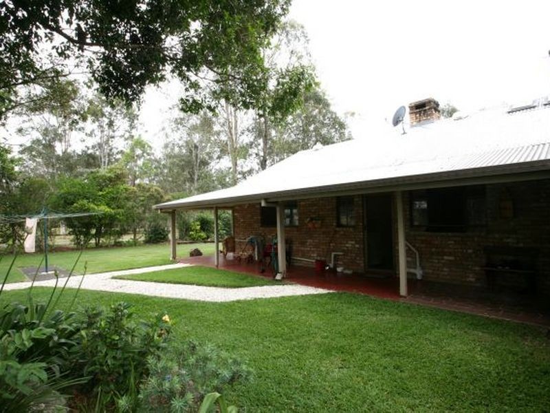 216 Jones Road, Bellbird Park QLD 4300