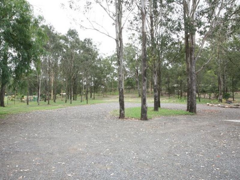 216 Jones Road, Bellbird Park QLD 4300