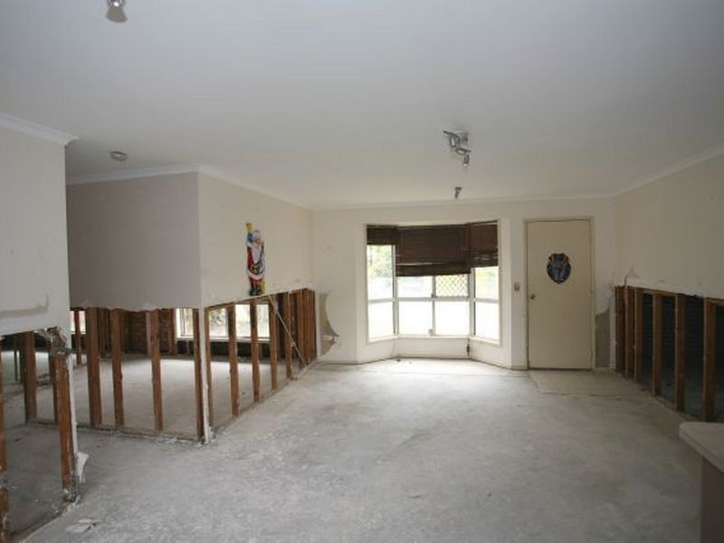 2/18 Mooney Close, Goodna QLD 4300