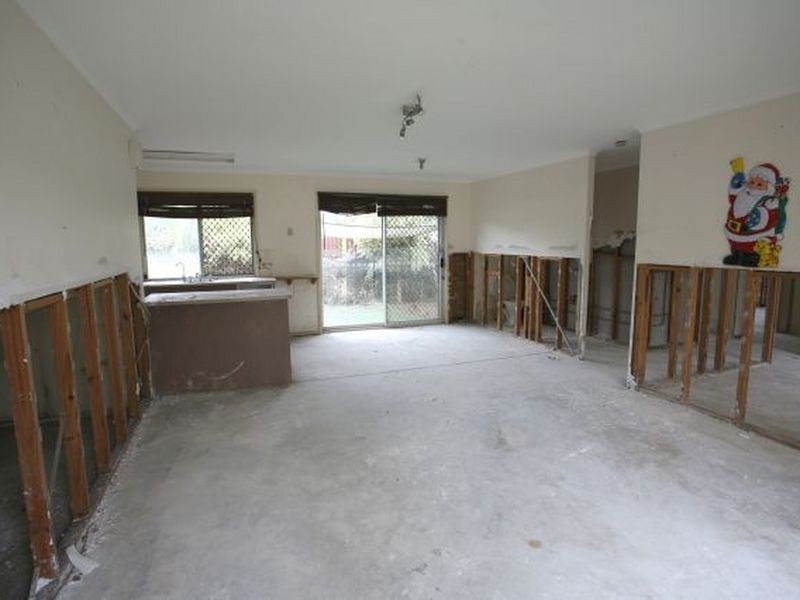 2/18 Mooney Close, Goodna QLD 4300