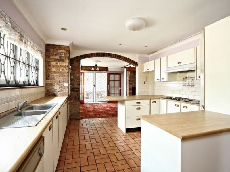 300 Redbank Plains Road, Bellbird Park QLD 4300