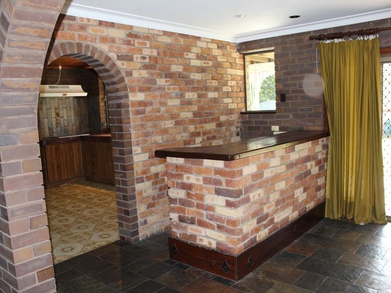 118 Jacaranda Street, North Booval QLD 4304