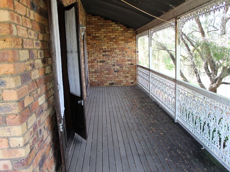 118 Jacaranda Street, North Booval QLD 4304