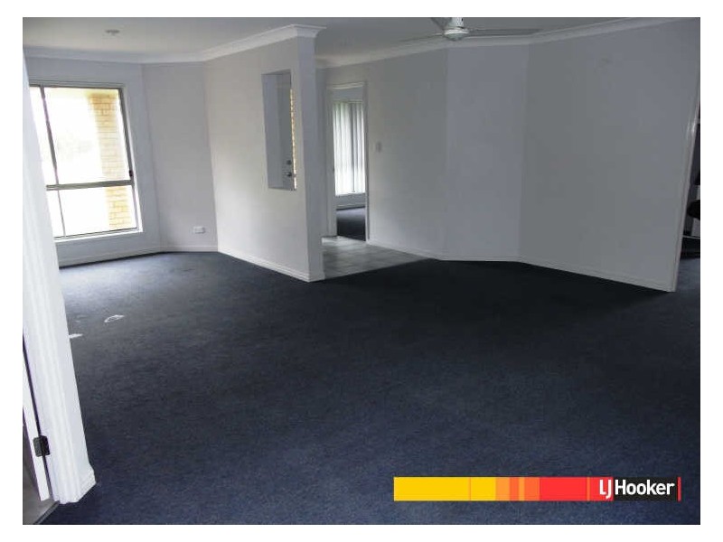 11 McCubbin Ct, Goodna QLD 4300