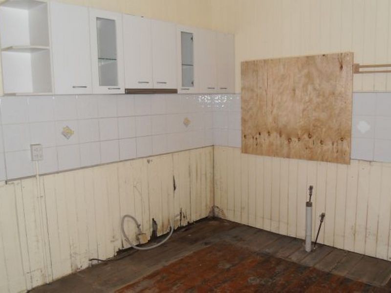 2 Mary Street, Woodend QLD 4305