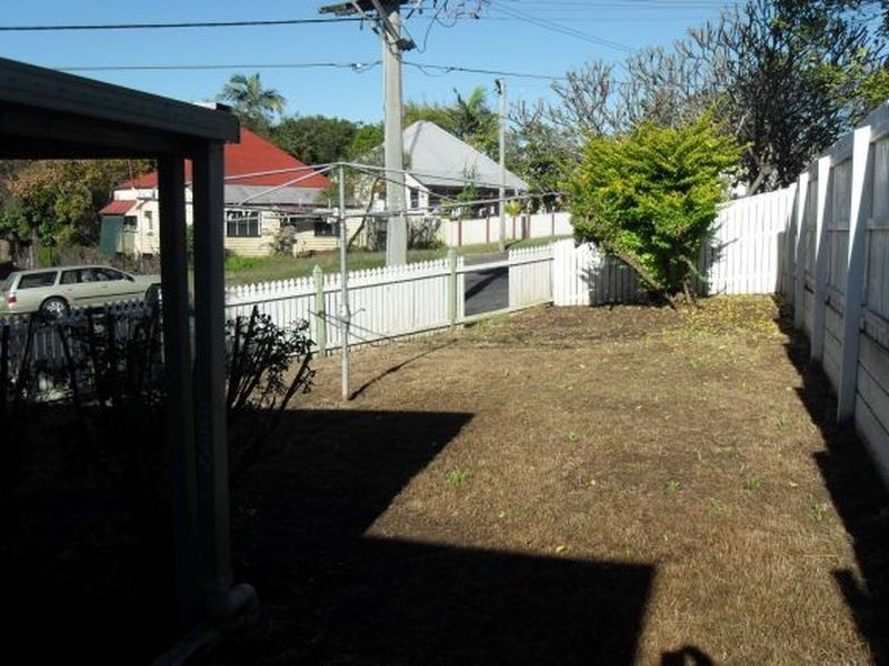 2 Mary Street, Woodend QLD 4305