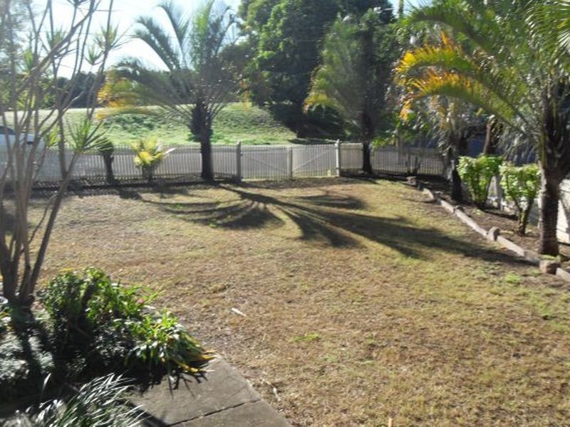 2 Mary Street, Woodend QLD 4305