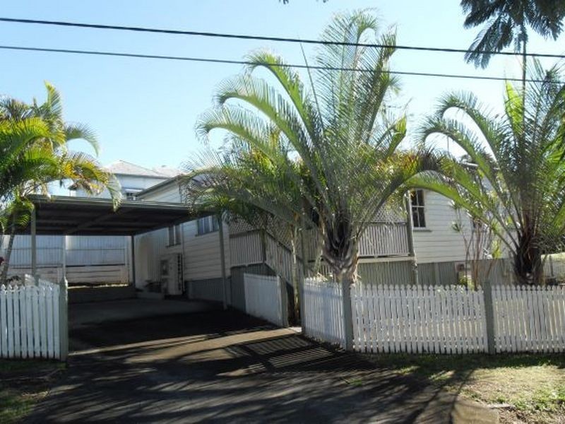 2 Mary Street, Woodend QLD 4305