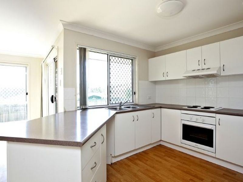 2 Demmers Court, Goodna QLD 4300