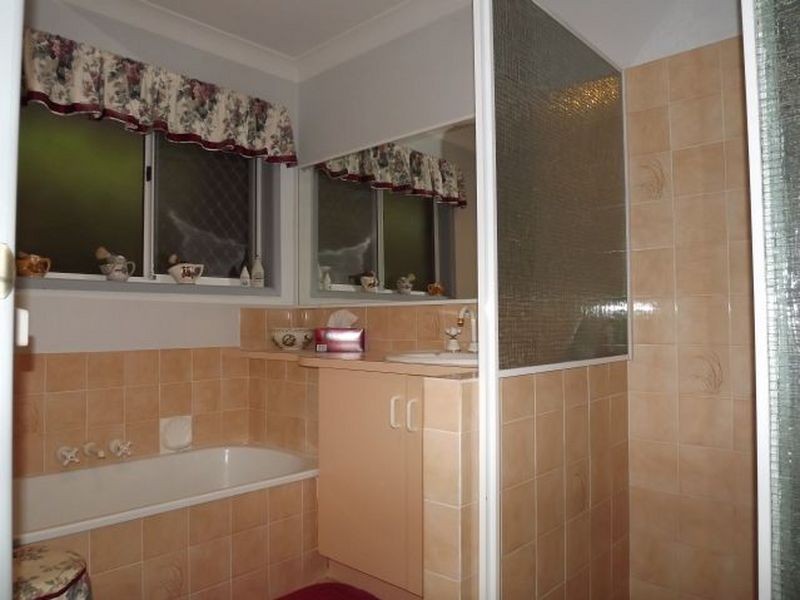 7 Cochrane Street, Camira QLD 4300