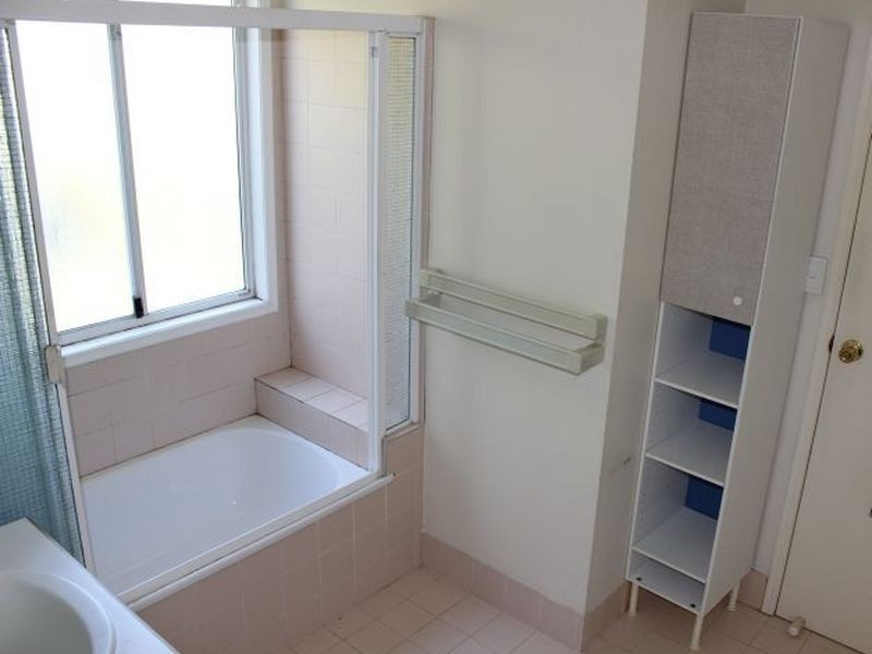 40 Tavistock Street, Oxley QLD 4075