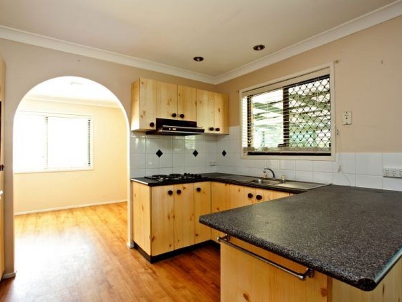 27 Batman Drive, Redbank Plains QLD 4301