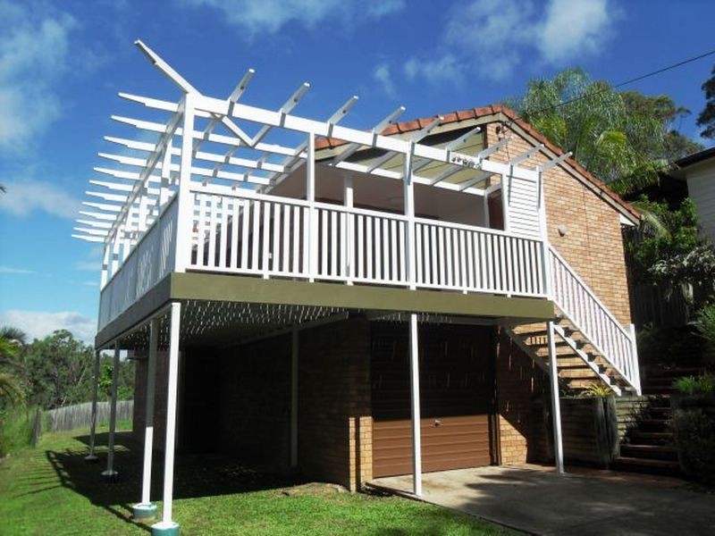 8 Sherwood Crescent, Bellbird Park QLD 4300