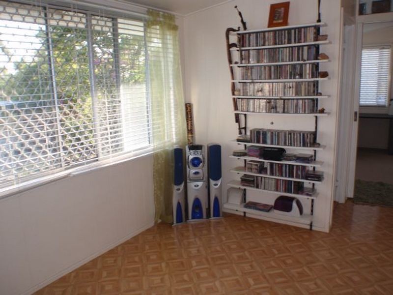 22 Nile Street, Riverview QLD 4303
