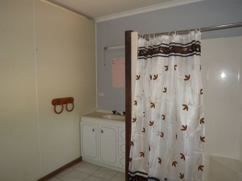 51 Cairns Road, Camira QLD 4300