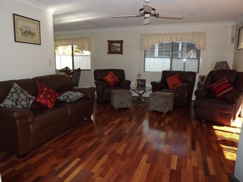 246 Old Logan Road, Camira QLD 4300
