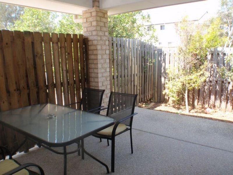 54/8 Rosegum Place, Redbank Plains QLD 4301